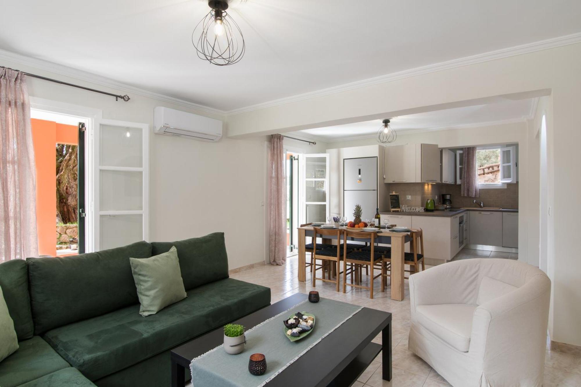 Spiros Holidays House *