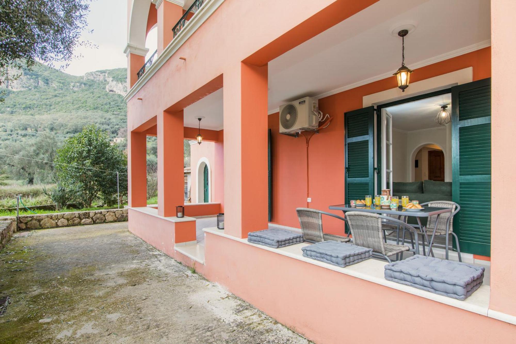 Apartment Spiros Holidays House *