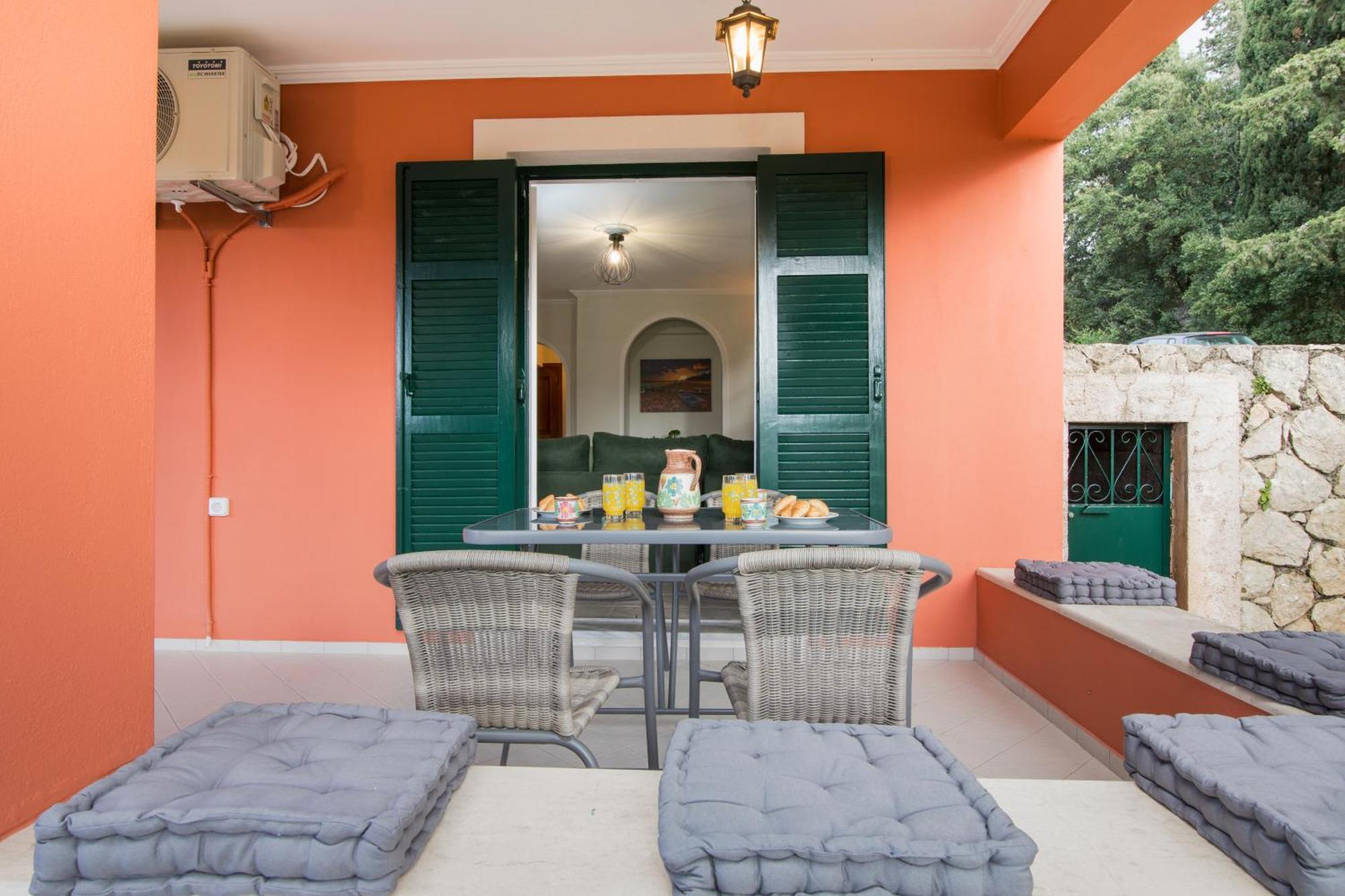 Spiros Holidays House Apartment